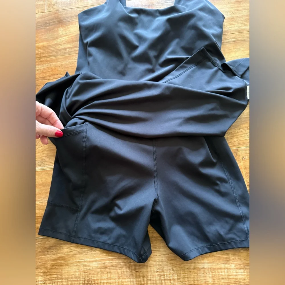 Old Navy Active Black Powersoft Active Dress with Built in Shorts - Picture 2 of 4